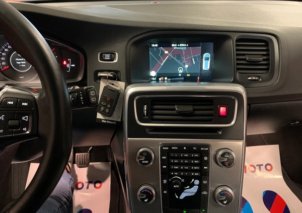 Volvo V60 cena 46500 przebieg: 180000, rok produkcji 2016 z Kalety małe 121